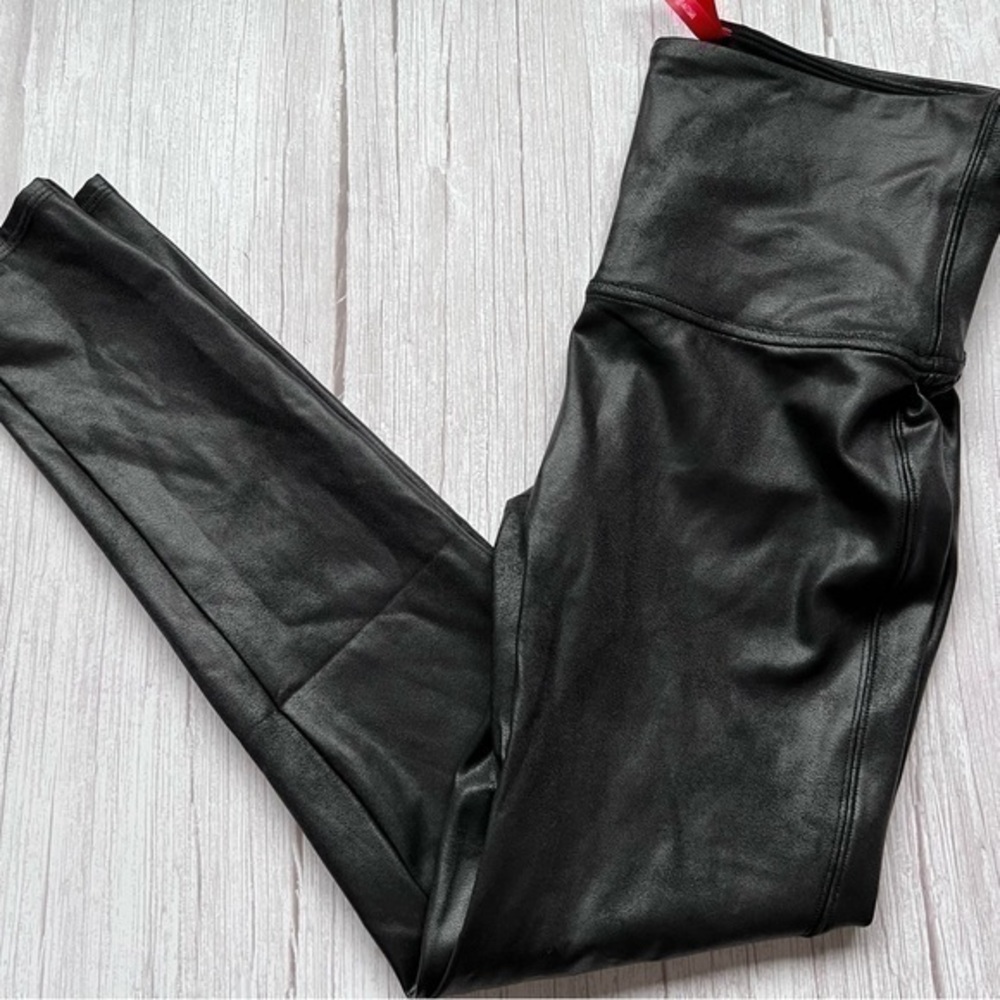 SPANX
Faux Leather Leggings